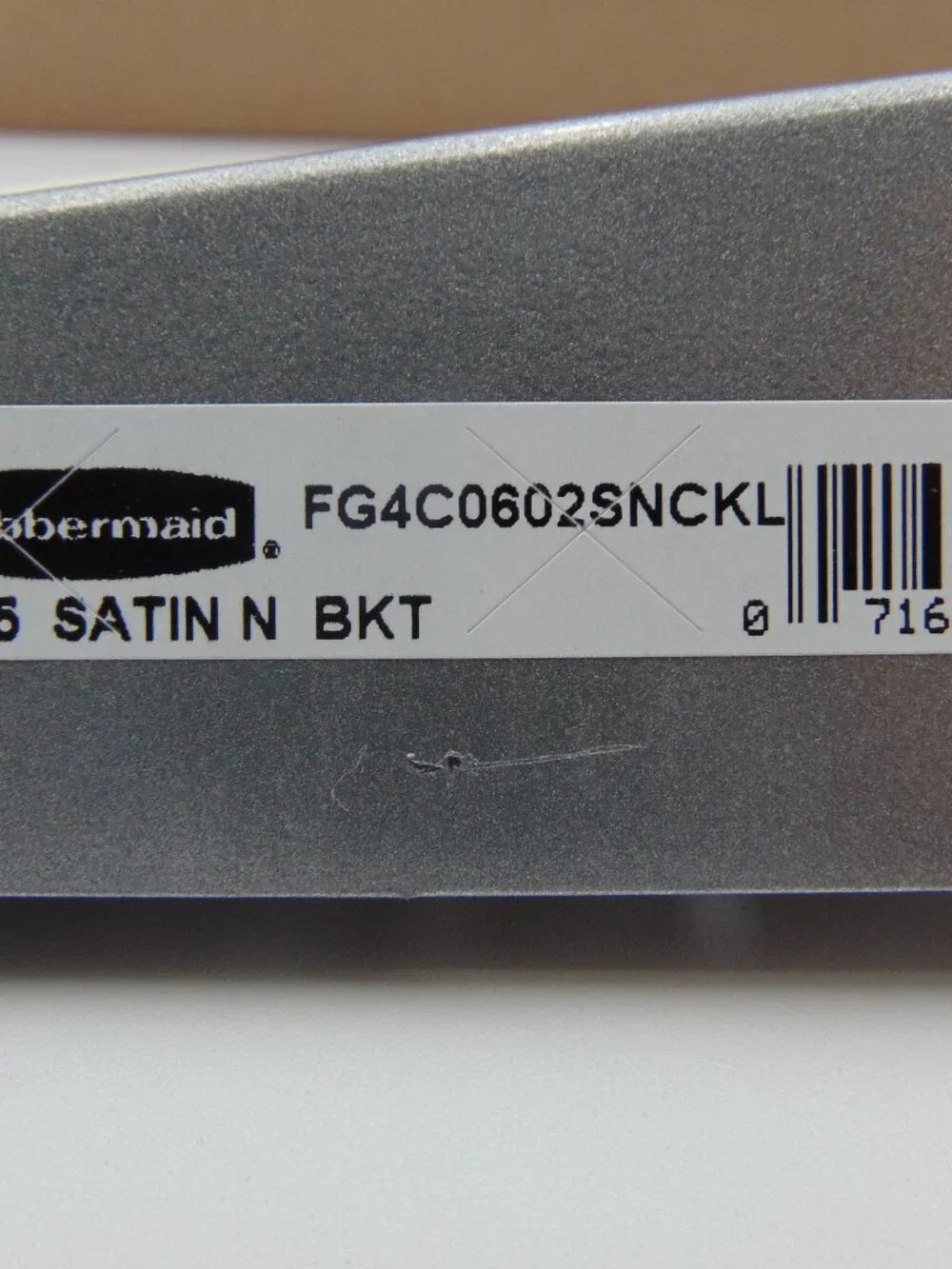 16 Rubbermaid Brackets Twin Track Bracket 14.5” Lot Of 16 FG4C0602NNCKL Nickel